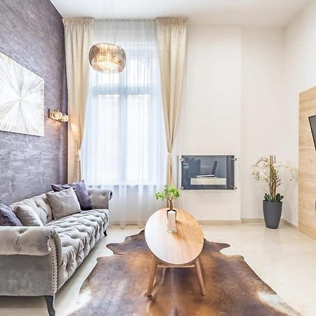 Splendid Perfectly Located Flat With Sauna Apartman Budapest Kültér fotó