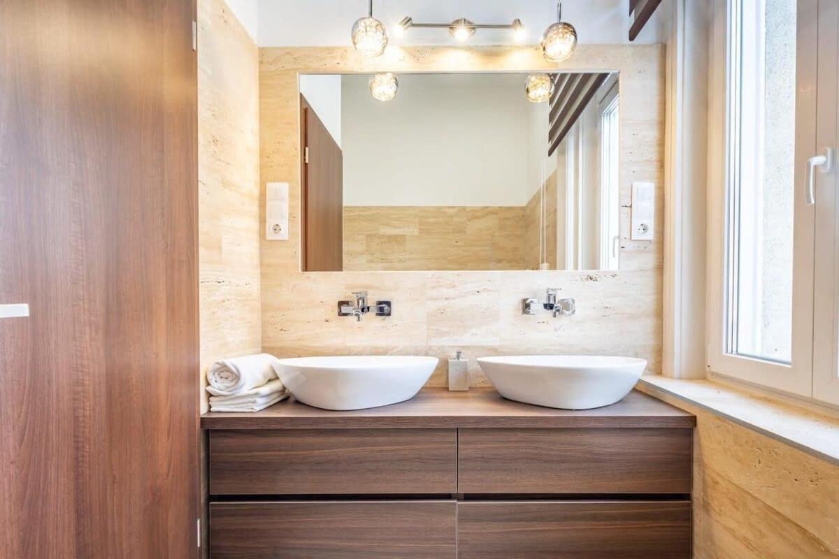 Splendid Perfectly Located Flat With Sauna Apartman Budapest Kültér fotó