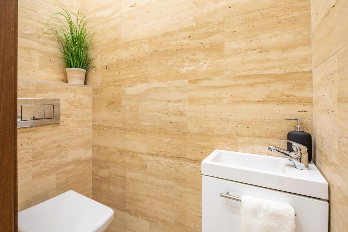 Splendid Perfectly Located Flat With Sauna Apartman Budapest Kültér fotó