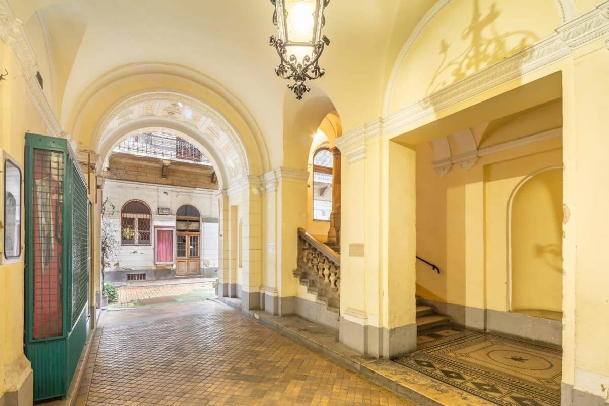 Splendid Perfectly Located Flat With Sauna Apartman Budapest Kültér fotó