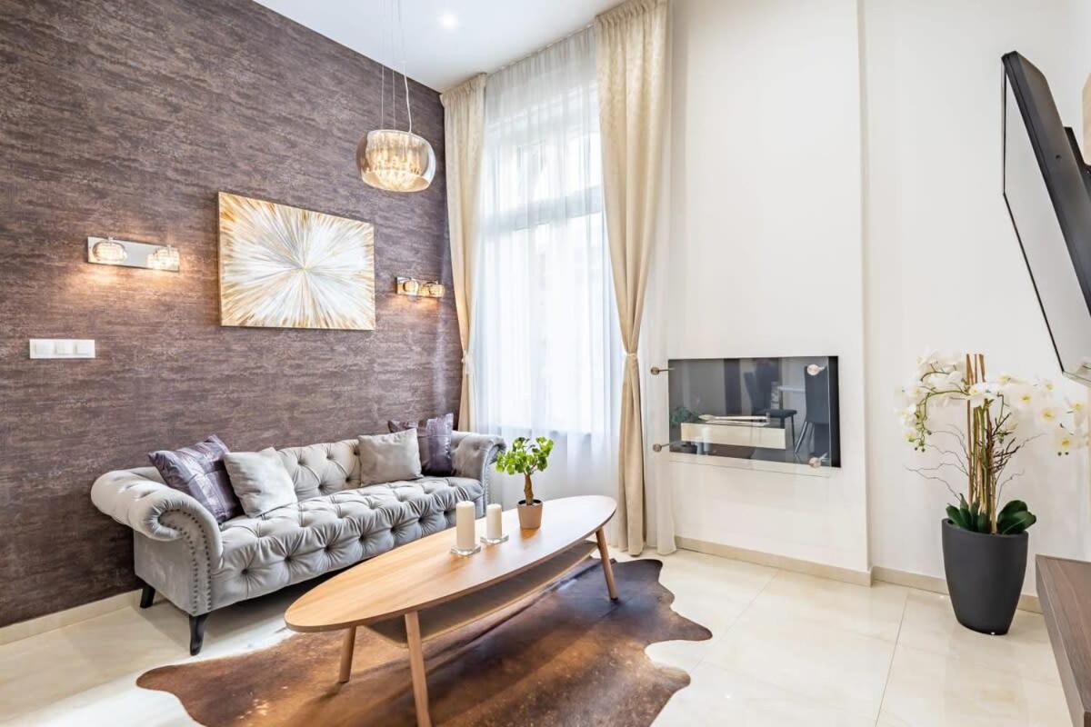 Splendid Perfectly Located Flat With Sauna Apartman Budapest Kültér fotó