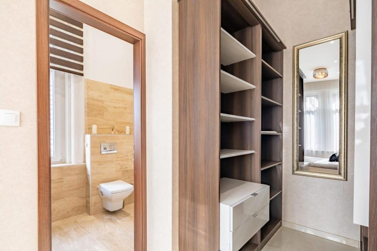 Splendid Perfectly Located Flat With Sauna Apartman Budapest Kültér fotó
