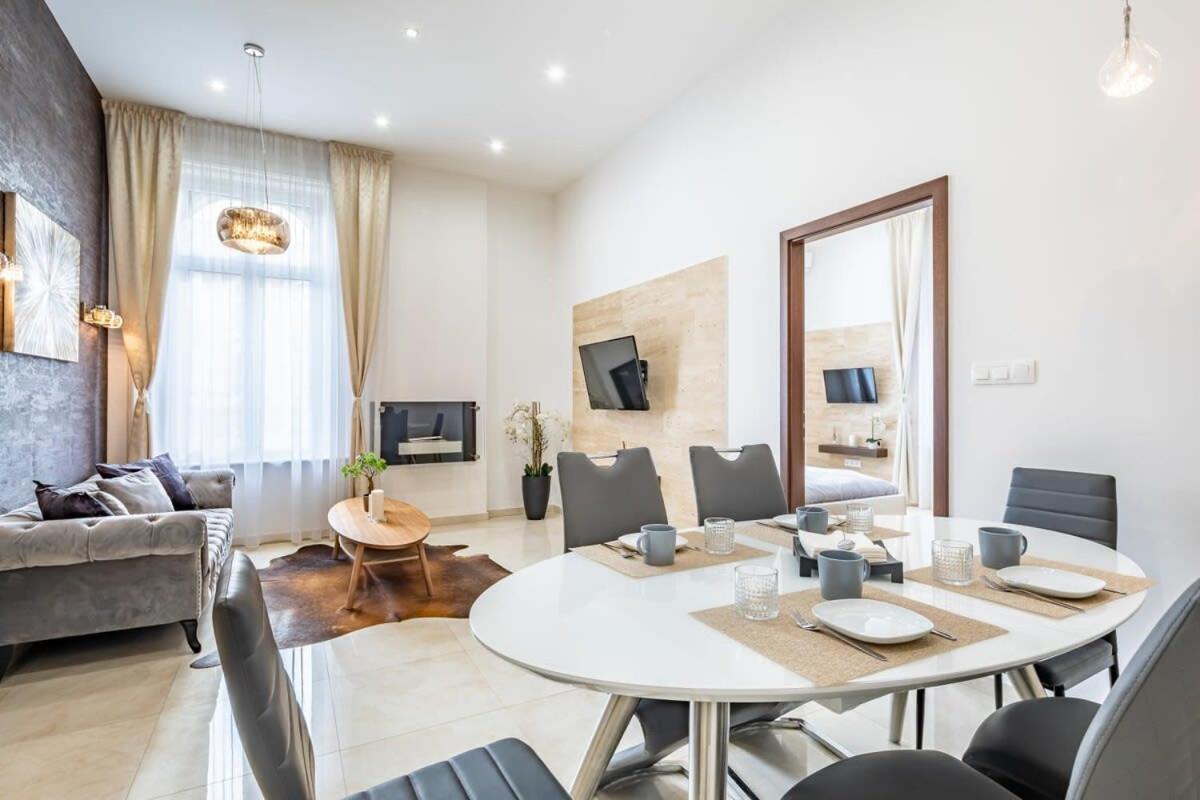 Splendid Perfectly Located Flat With Sauna Apartman Budapest Kültér fotó
