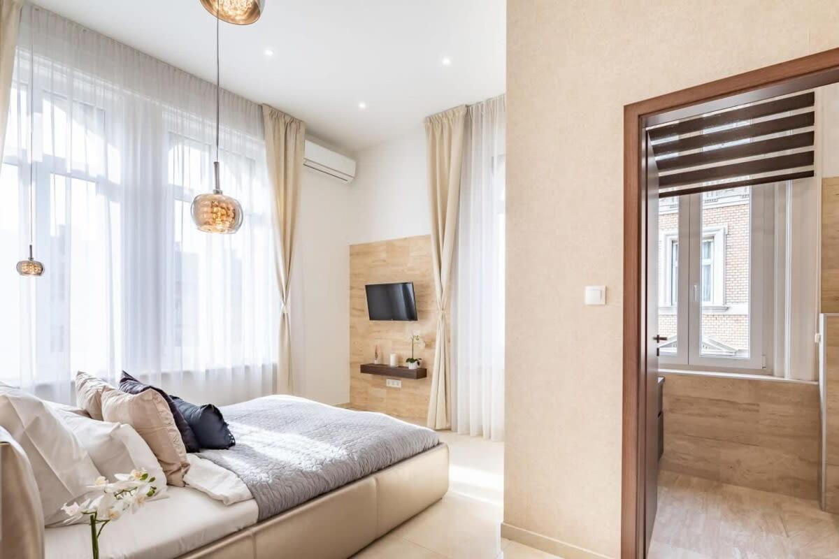 Splendid Perfectly Located Flat With Sauna Apartman Budapest Kültér fotó
