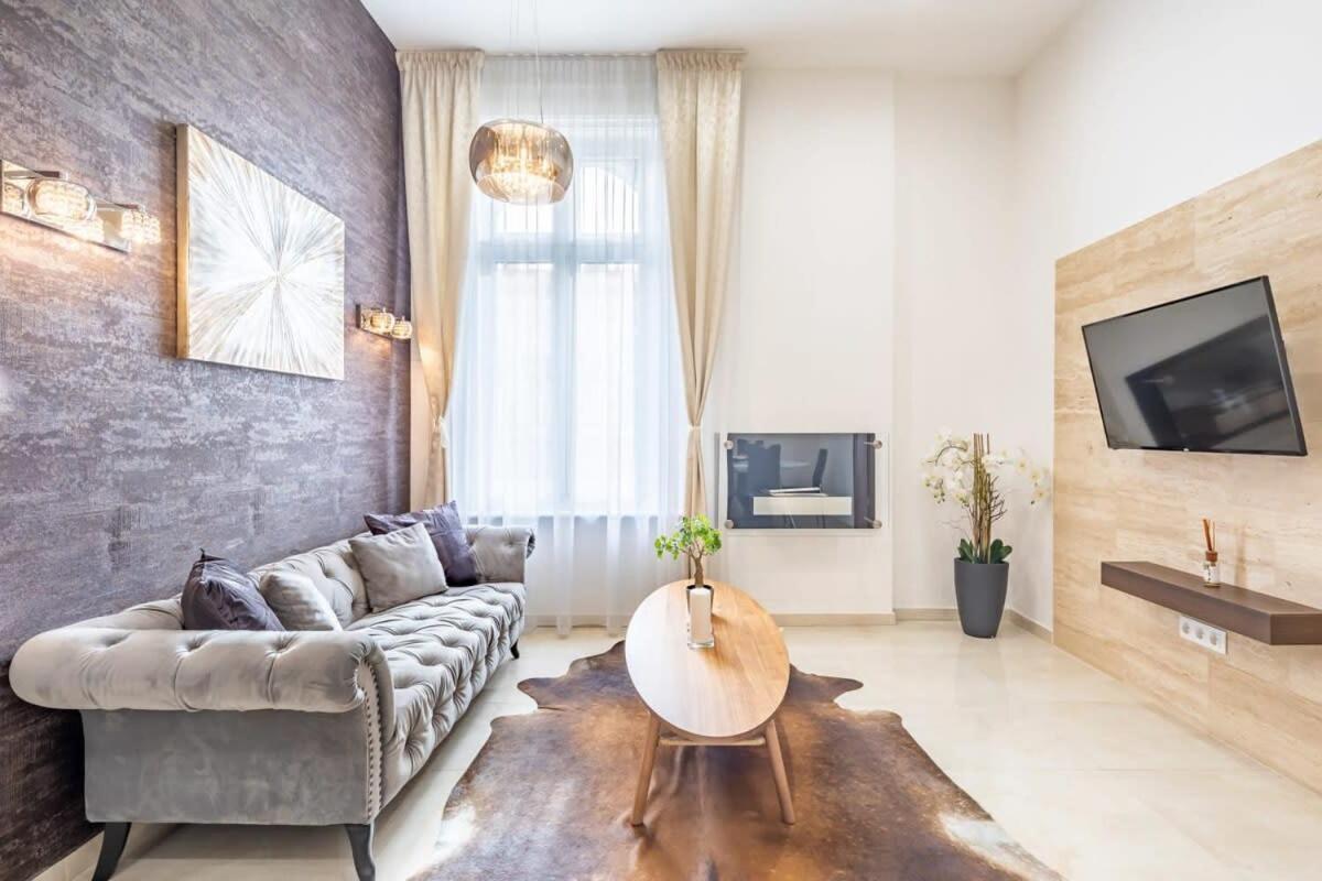 Splendid Perfectly Located Flat With Sauna Apartman Budapest Kültér fotó